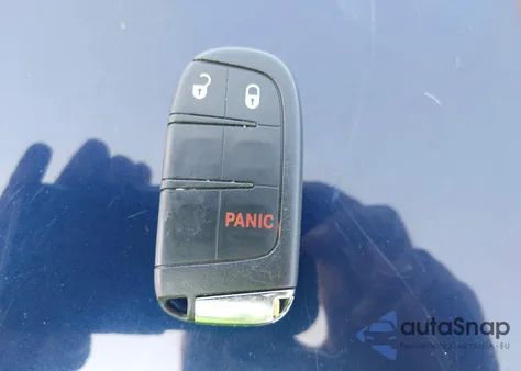 2018 Jeep Compass Latitude z USA, uszkodzony, nr VIN 3C4NJDBB6JT265938